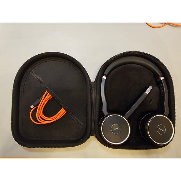 Jabra 75 Wireless Bluetooth Headset - Model: HSC040W with Black Case - Picture 1 of 3